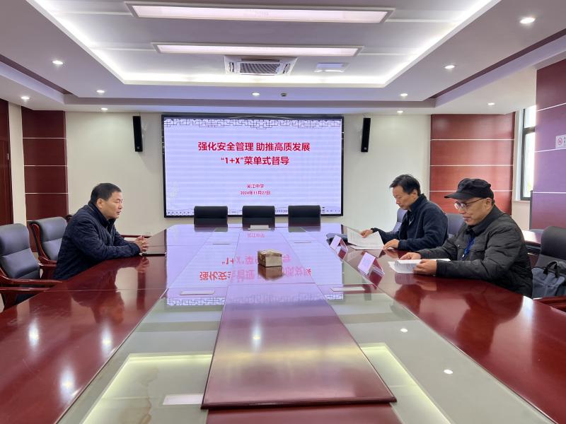 IMG_2923(1).jpg IMG_2923(1).jpg